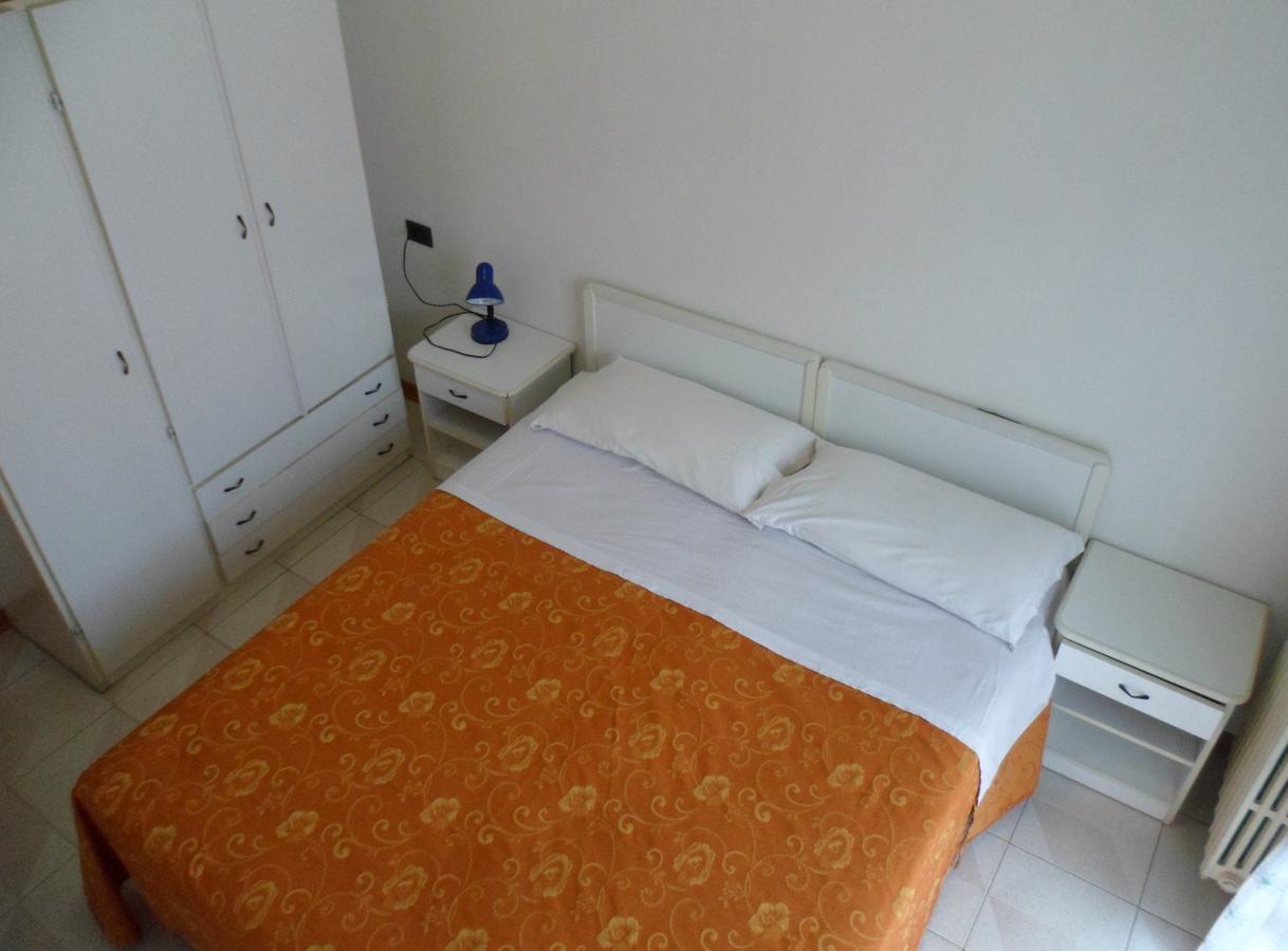 Residence Monaco Appartamentiリミニ エクステリア 写真