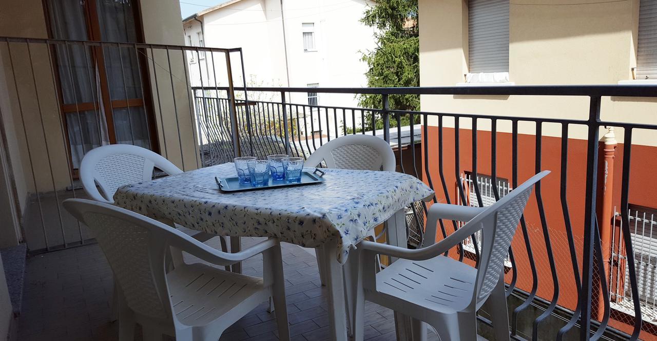 Residence Monaco Appartamentiリミニ エクステリア 写真