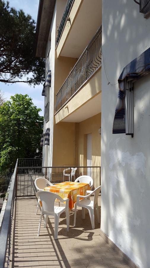 Residence Monaco Appartamentiリミニ エクステリア 写真
