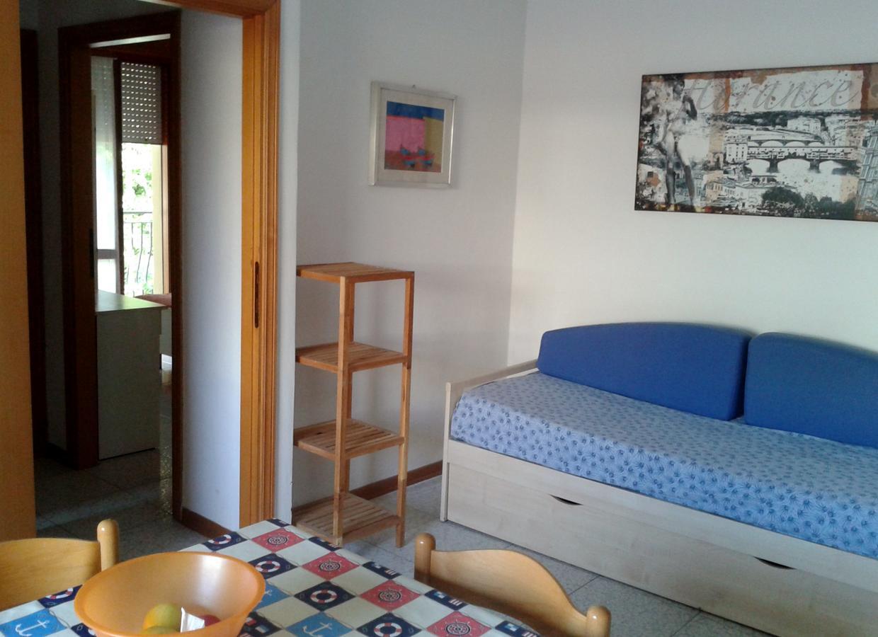 Residence Monaco Appartamentiリミニ エクステリア 写真