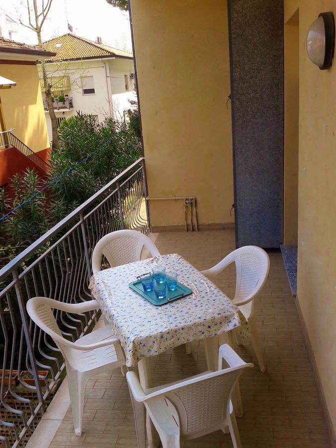 Residence Monaco Appartamentiリミニ エクステリア 写真